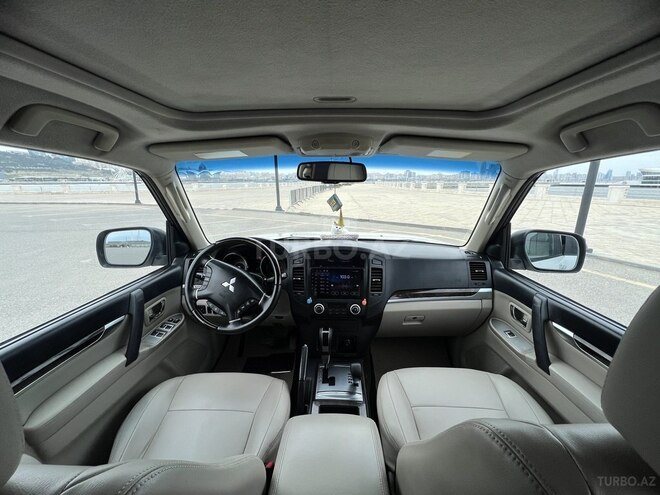 Mitsubishi Pajero 2010, 226,000 km - 3.5 л - Bakı