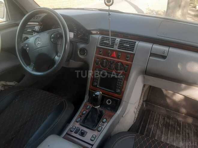 Mercedes E 220 d 2001, 490,000 km - 2.2 л - Şirvan
