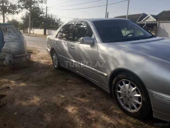 Mercedes E 220 d 2001, 490,000 km - 2.2 л - Şirvan