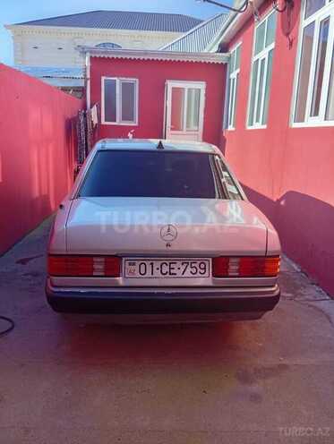 Mercedes 190 1992, 200,000 km - 2.0 л - Şəki