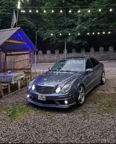 Mercedes E 350 2005, 275,000 km - 3.5 l - Bakı