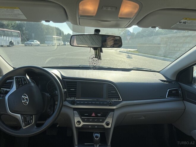 Hyundai Elantra 2016, 77,000 km - 2.0 l - Bakı