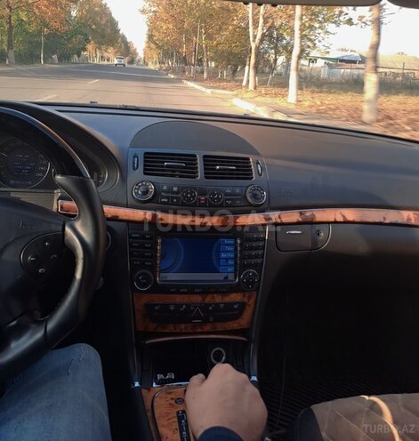 Mercedes E 350 2005, 275,000 km - 3.5 l - Bakı