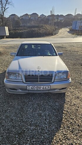 Mercedes C 220 1996, 280,000 km - 2.2 l - Quba