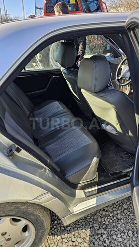 Mercedes C 220 1996, 280,000 km - 2.2 l - Quba