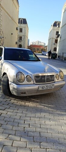 Mercedes E 240 1998, 458,135 km - 2.5 l - Bakı