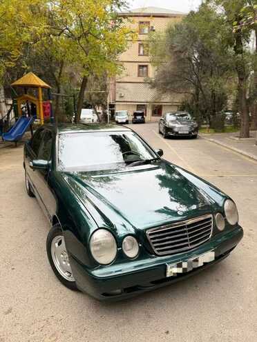 Mercedes E 270 2000, 299,000 km - 2.7 l - Bakı