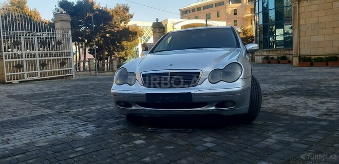 Mercedes C 200 2001, 270,000 km - 2.0 л - Bakı