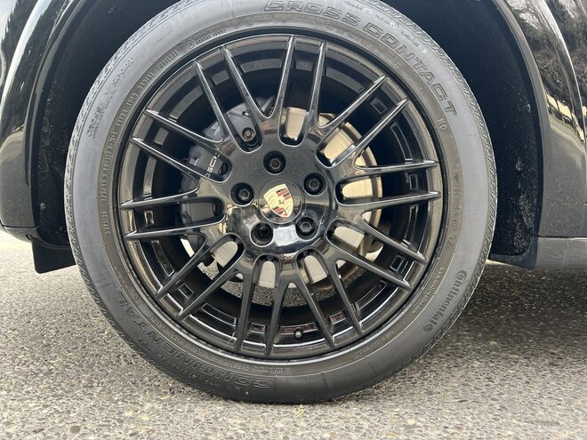 Porsche Cayenne-7