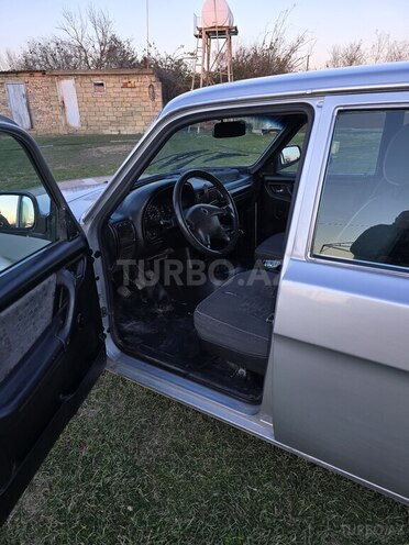GAZ 3110 2006, 176,000 km - 2.4 l - Saatlı