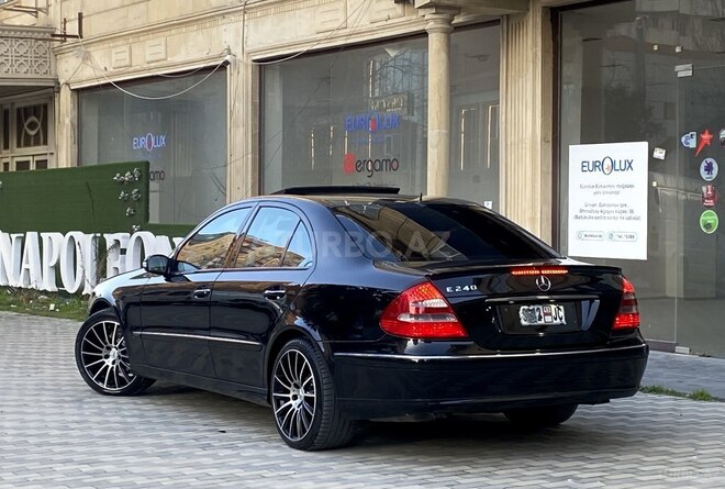 Mercedes E 240 2004, 231,000 km - 2.4 l - Bakı
