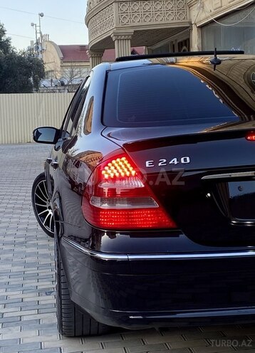 Mercedes E 240 2004, 231,000 km - 2.4 l - Bakı