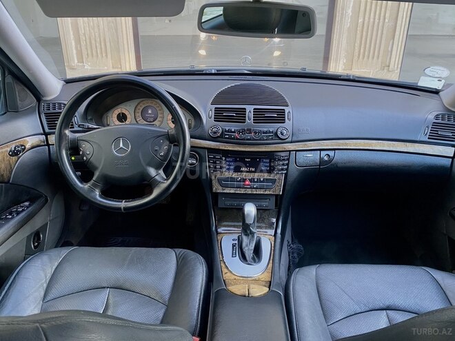 Mercedes E 240 2004, 231,000 km - 2.4 l - Bakı