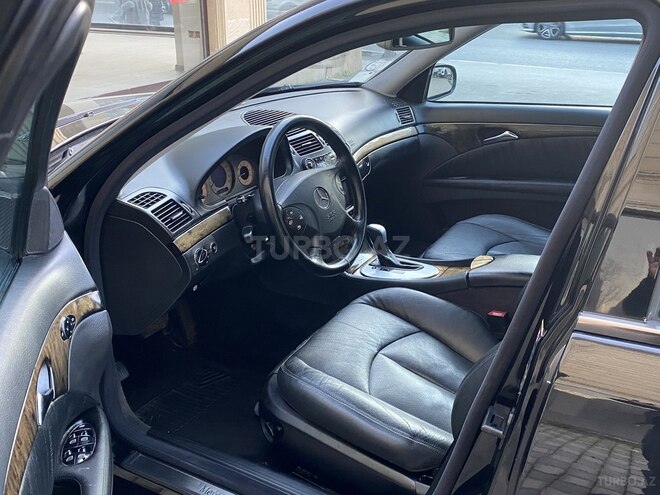 Mercedes E 240 2004, 231,000 km - 2.4 l - Bakı