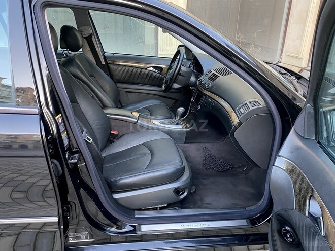 Mercedes E 240 2004, 231,000 km - 2.4 l - Bakı