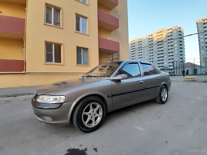 Opel Vectra 1996, 400,000 km - 1.8 l - Sumqayıt
