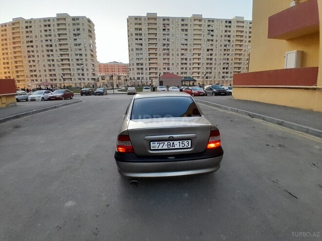 Opel Vectra 1996, 400,000 km - 1.8 l - Sumqayıt
