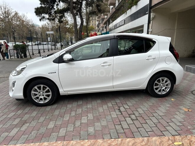 Toyota Aqua 2015, 36,500 km - 1.5 l - Bakı