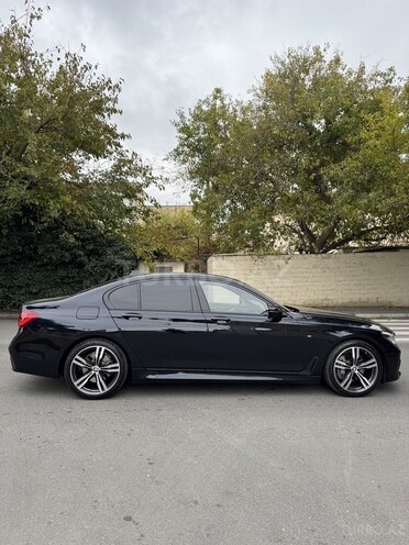 BMW 740 2018, 92,000 km - 3.0 l - Bakı