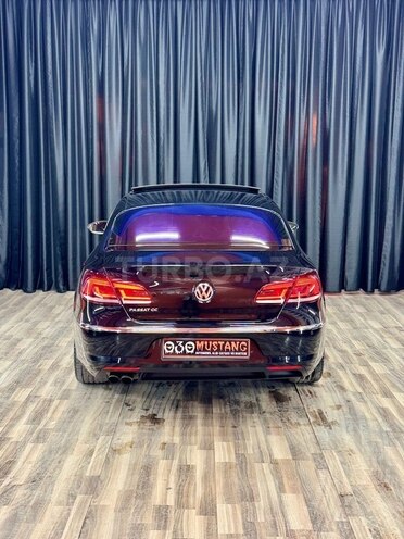 Volkswagen Passat CC-8