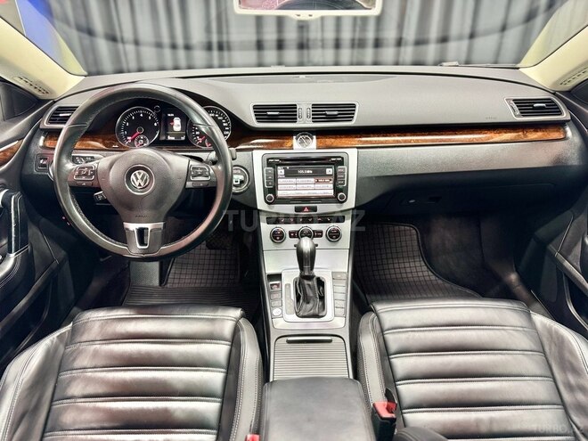 Volkswagen Passat CC-11