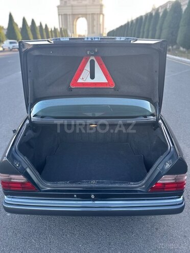 Mercedes E 220 1994, 360,000 km - 2.2 л - Gəncə