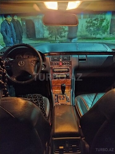 Mercedes E 220 d 2001, 443,000 km - 2.2 l - Şirvan