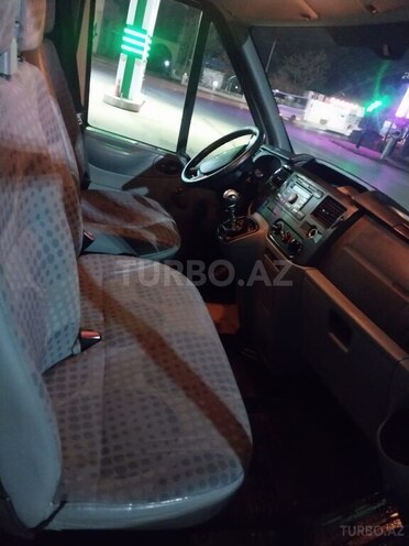 Ford Transit 2011, 250,000 km - 2.4 л - Quba