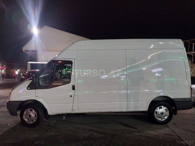 Ford Transit 2011, 250,000 km - 2.4 л - Quba