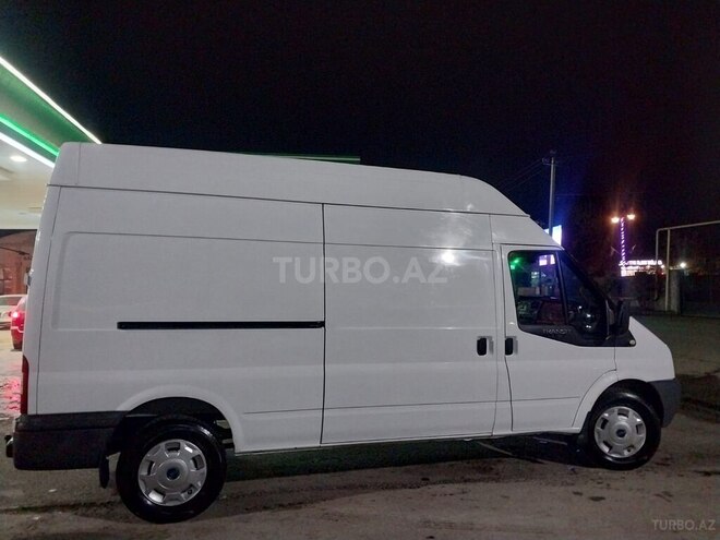 Ford Transit 2011, 250,000 km - 2.4 л - Quba