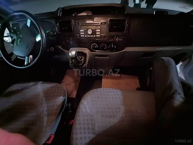 Ford Transit 2011, 250,000 km - 2.4 л - Quba