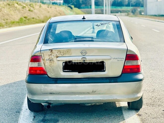 Opel Vectra 1996, 268,000 km - 1.6 л - Bakı