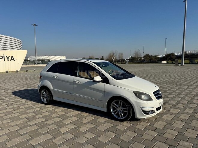 Mercedes B 200 2010, 155,000 km - 2.0 л - Bakı