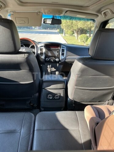 Mitsubishi Pajero 2017, 71,600 km - 3.8 l - Bakı
