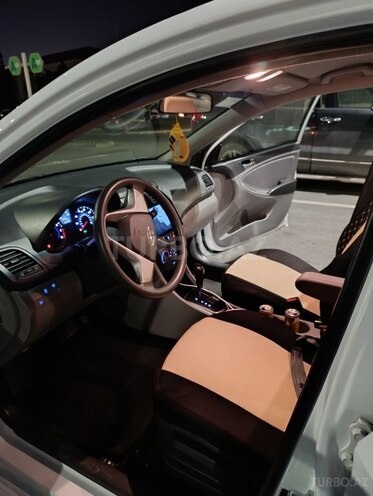 Hyundai Accent 2016, 151,278 km - 1.6 l - Bakı