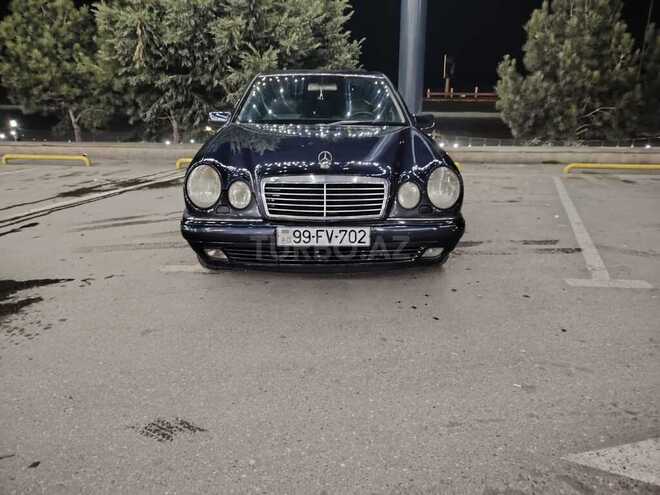 Mercedes E 220 d-1