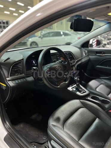 Hyundai Elantra 2018, 111,111 km - 1.6 l - Sumqayıt