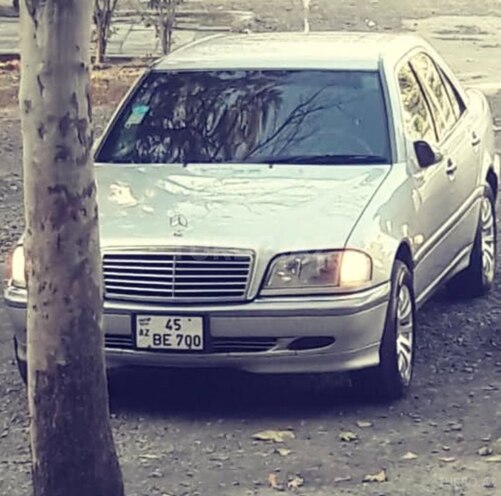 Mercedes C 240 1998, 205,000 km - 2.4 l - Mingəçevir