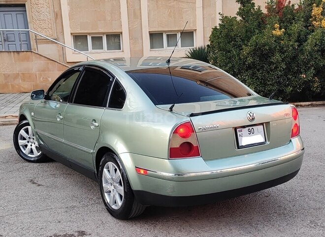 Volkswagen Passat 2003, 298,000 km - 1.8 l - Bakı