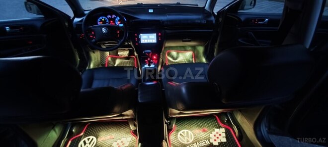 Volkswagen Passat 2003, 298,000 km - 1.8 l - Bakı