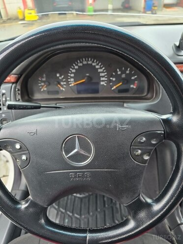 Mercedes E 270 1999, 437,000 km - 2.7 l - Bakı