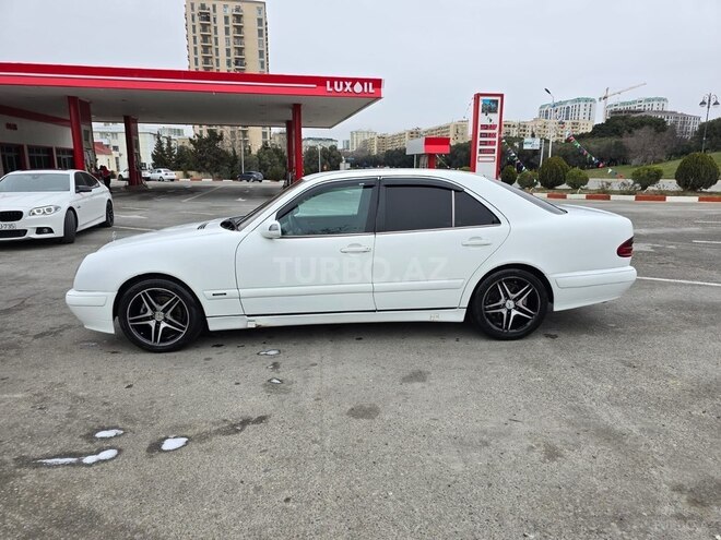 Mercedes E 270 1999, 437,000 km - 2.7 l - Bakı