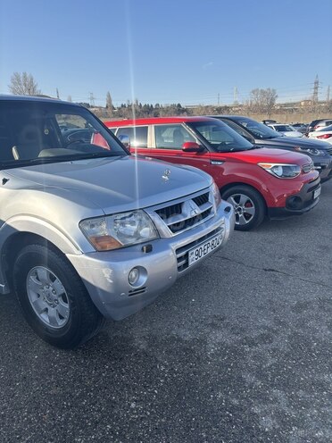 Mitsubishi Pajero 2006, 320,000 km - 3.0 l - Bakı