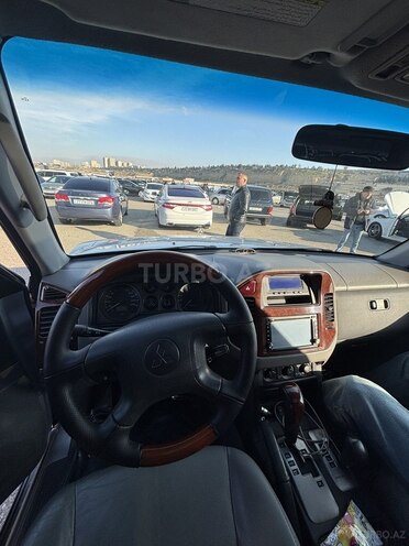 Mitsubishi Pajero 2006, 320,000 km - 3.0 l - Bakı