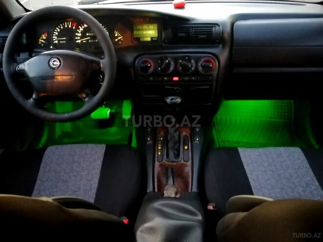 Opel Omega 1995, 395,000 km - 2.0 л - Bakı