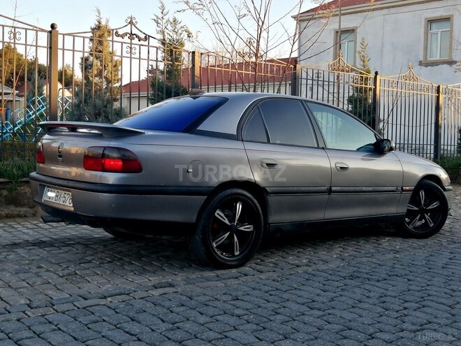 Opel Omega 1995, 395,000 km - 2.0 л - Bakı