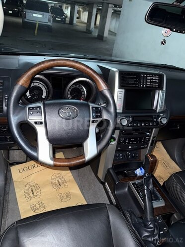 Toyota Land Cruiser Prado 2011, 100,000 km - 4.0 l - Bakı