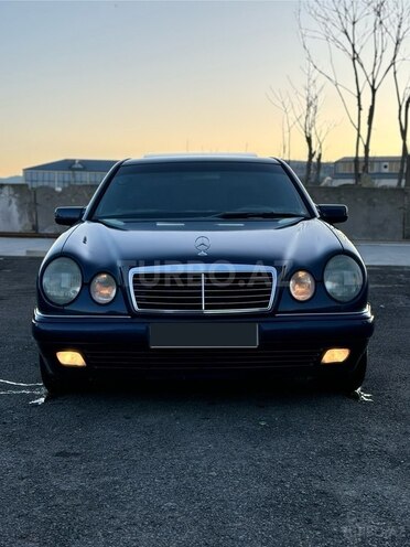 Mercedes E 200 1997, 575,000 km - 2.0 l - Bakı