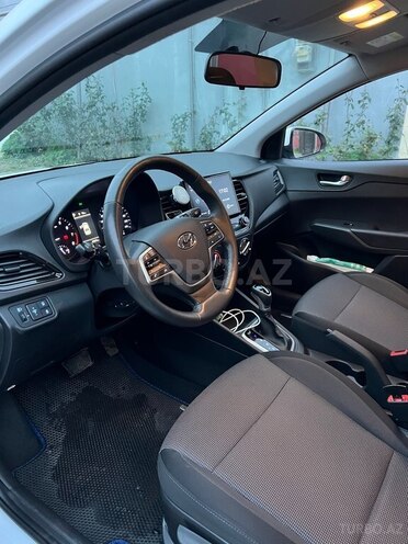 Hyundai Accent 2021, 50,100 km - 1.6 l - Bakı