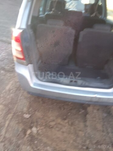 Opel Zafira 2009, 278,500 km - 1.9 л - Qusar